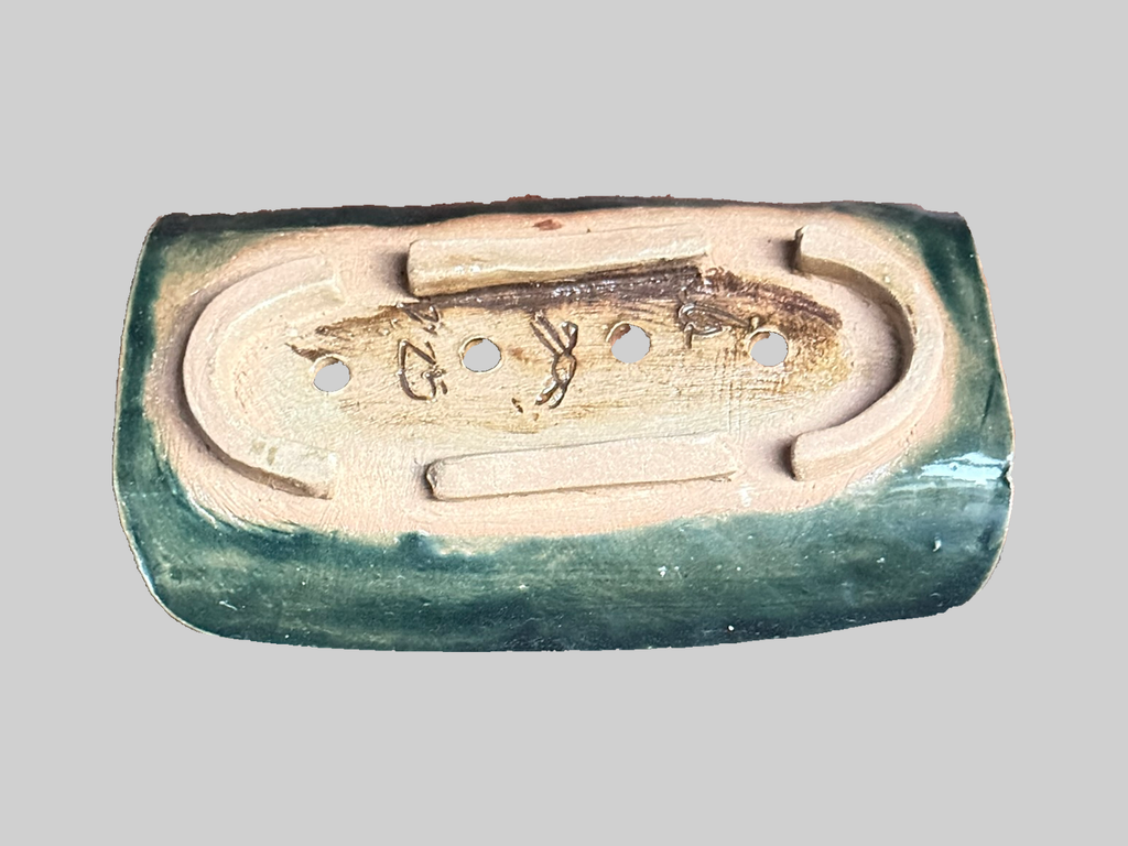 Forest Green Scroll-Sided Rectangular Pot — underside