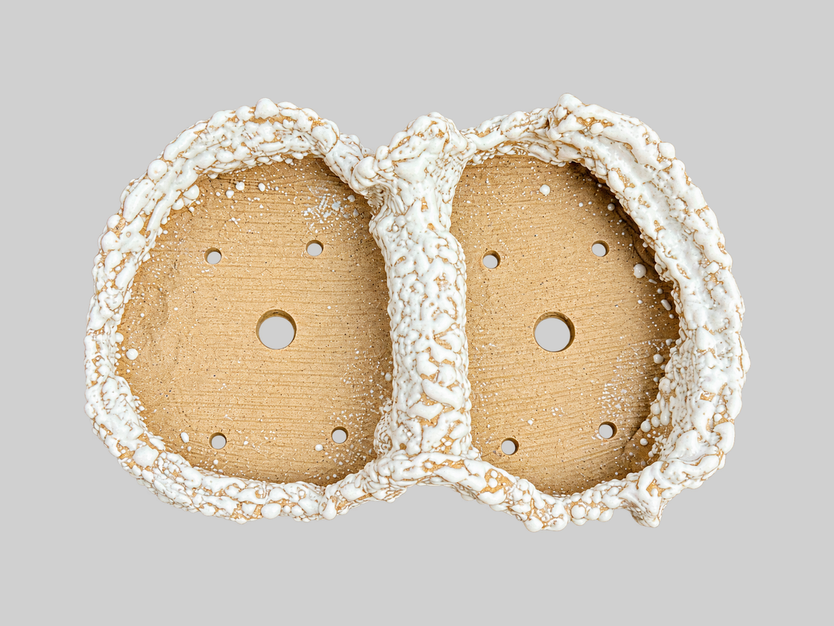 Ivory Pebble-Glaze Double-Pocket Pot — interior