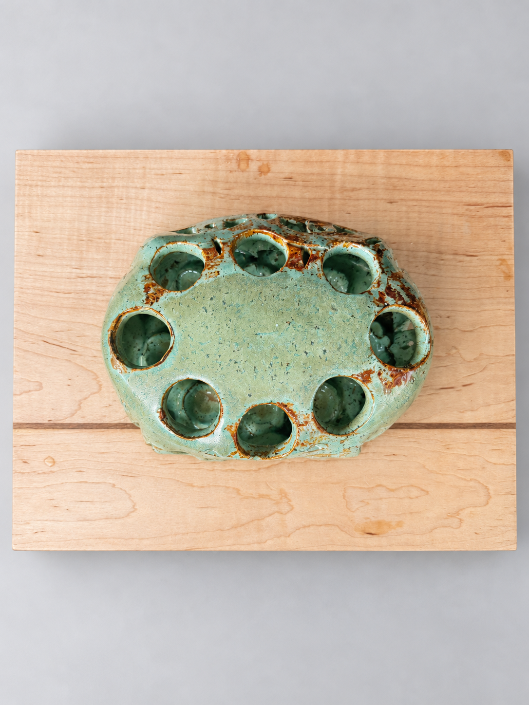 Celadon and oxide openwork Propagation Stand — top view without tubes